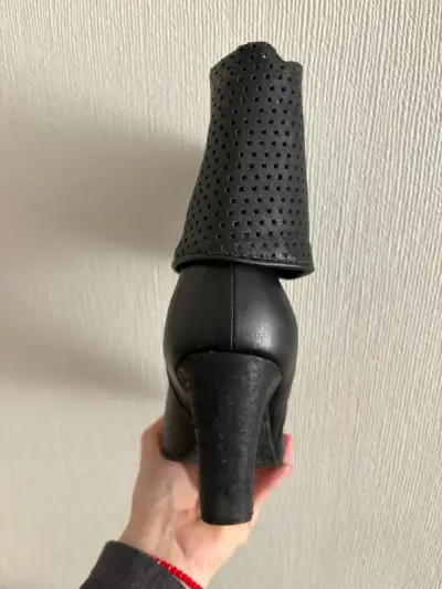Botines negros gacel con tacón - miniatura 2
