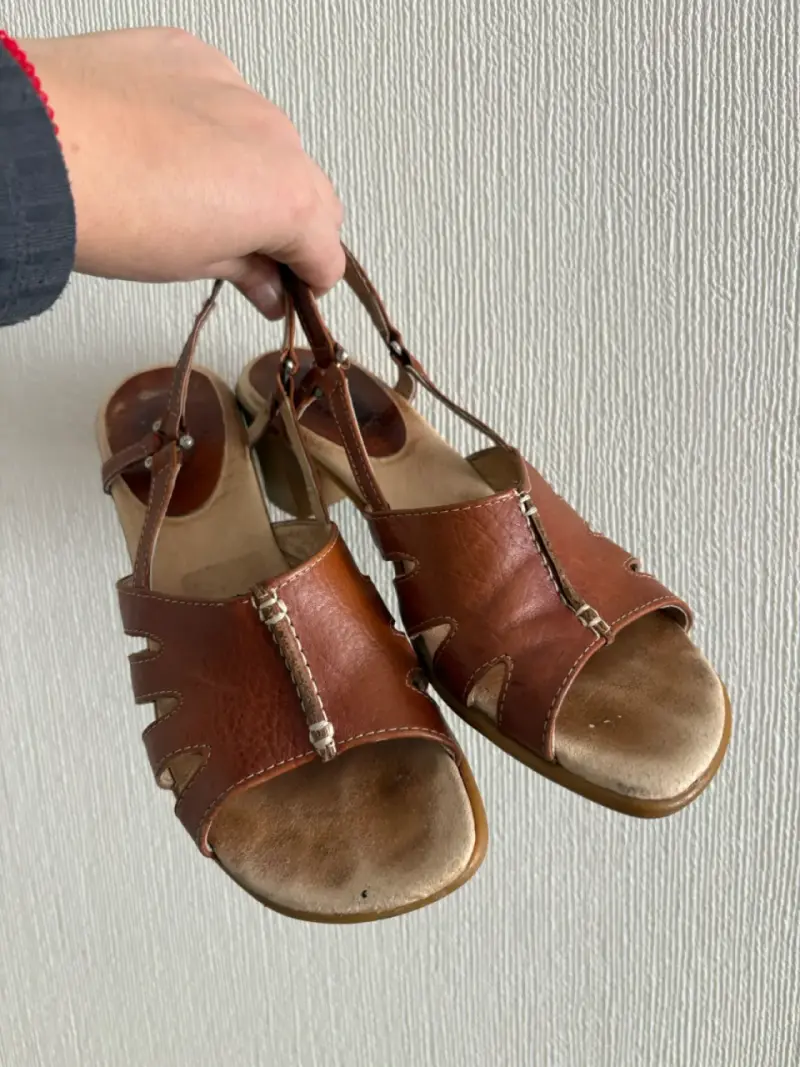 Sandalias de cuero marrón 16 hrs - 1
