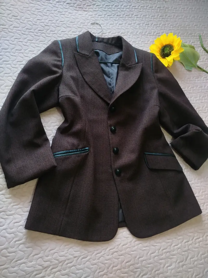 Abrigo estampado verde y beige - 4