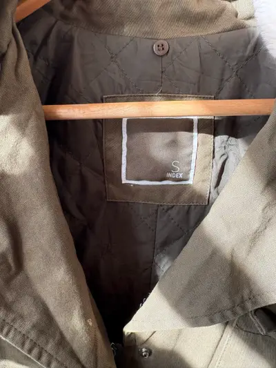 Parka verde con cuello - miniatura 2