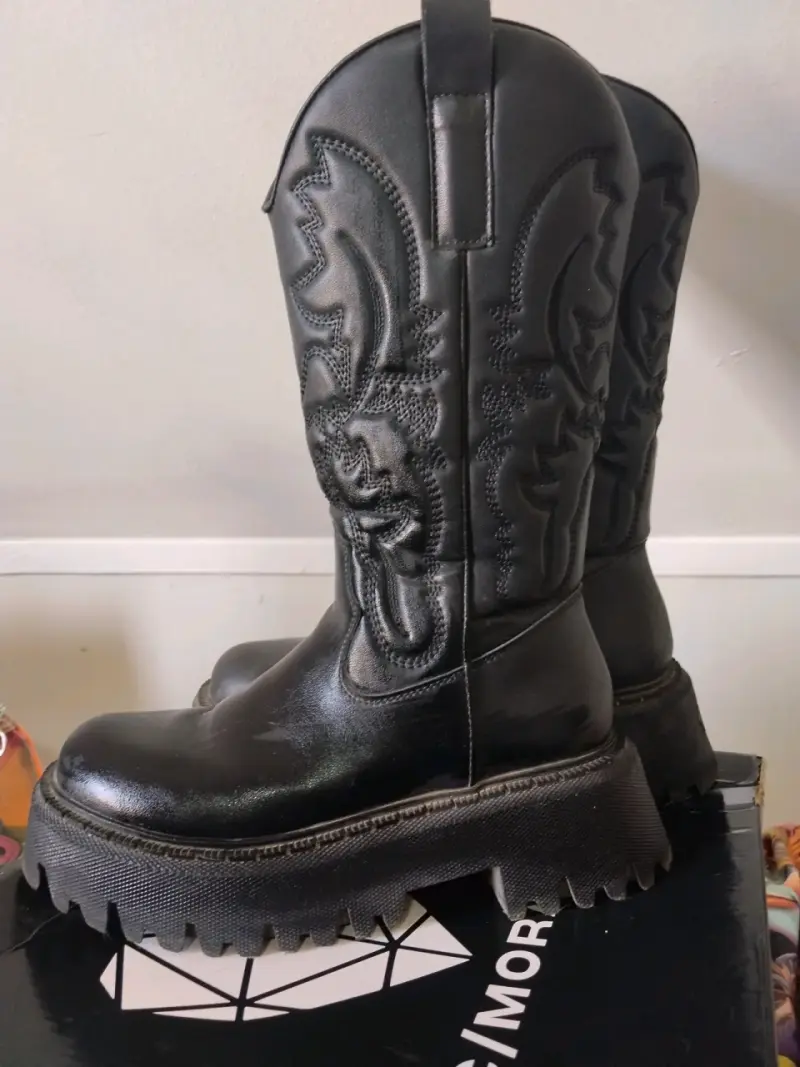 Botas negras con plataforma - 4
