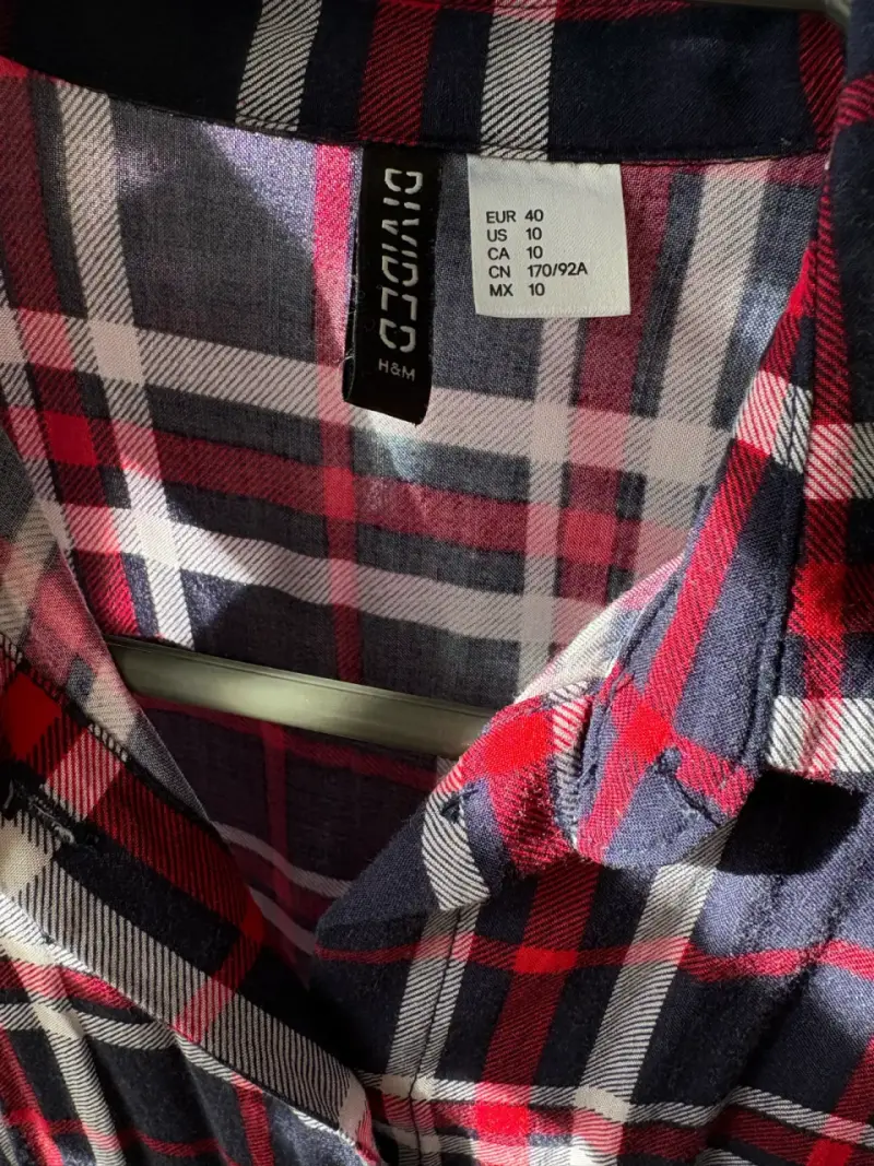 Camisa a cuadros azul y rojo - 2
