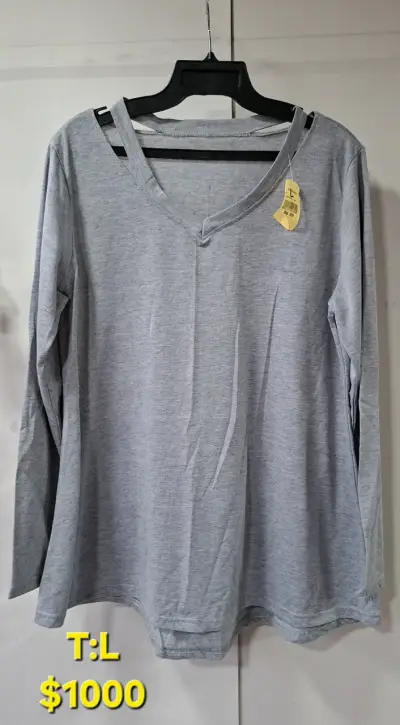 Polera gris manga larga - miniatura 1