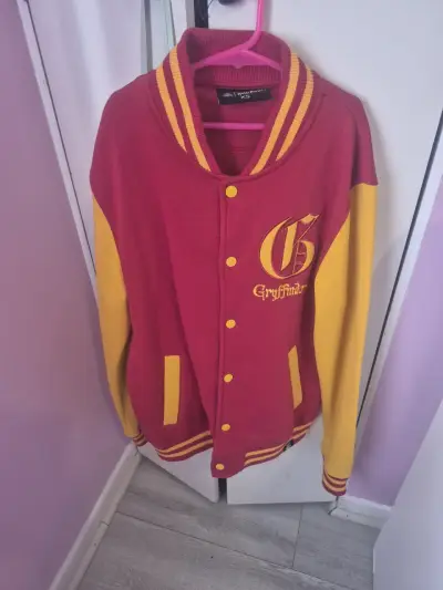 Chaqueta estilo varsity Gryffindor - miniatura 1
