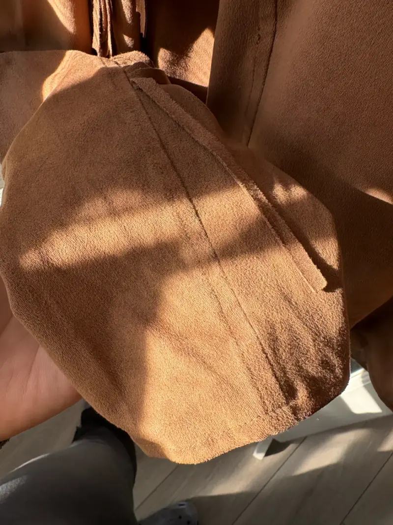 Chaqueta marrón con flecos - 4