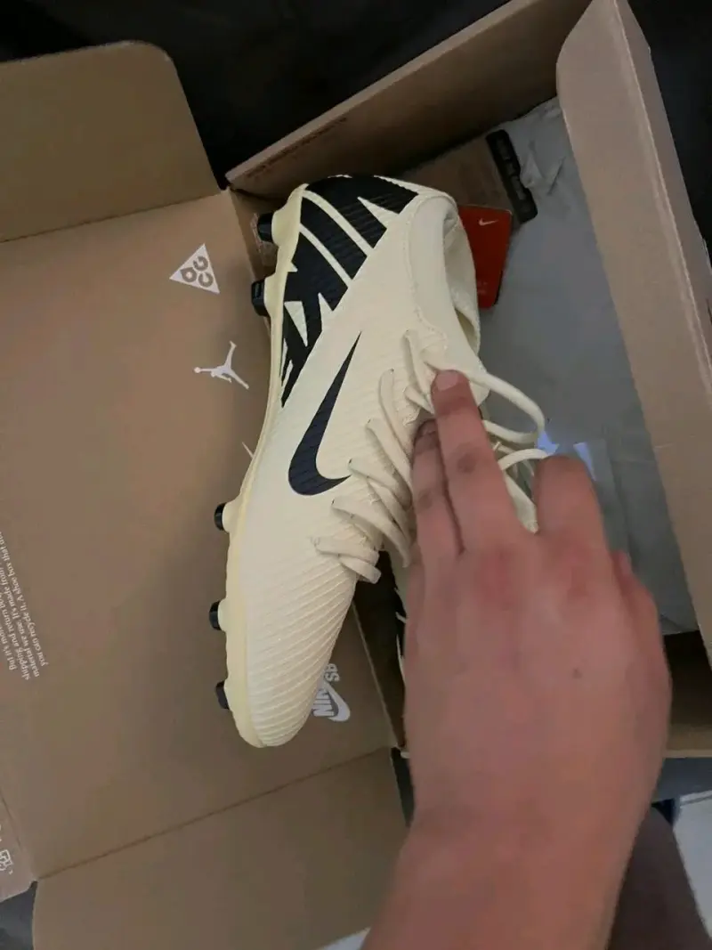 Zapatillas deportivas fútbol - 2