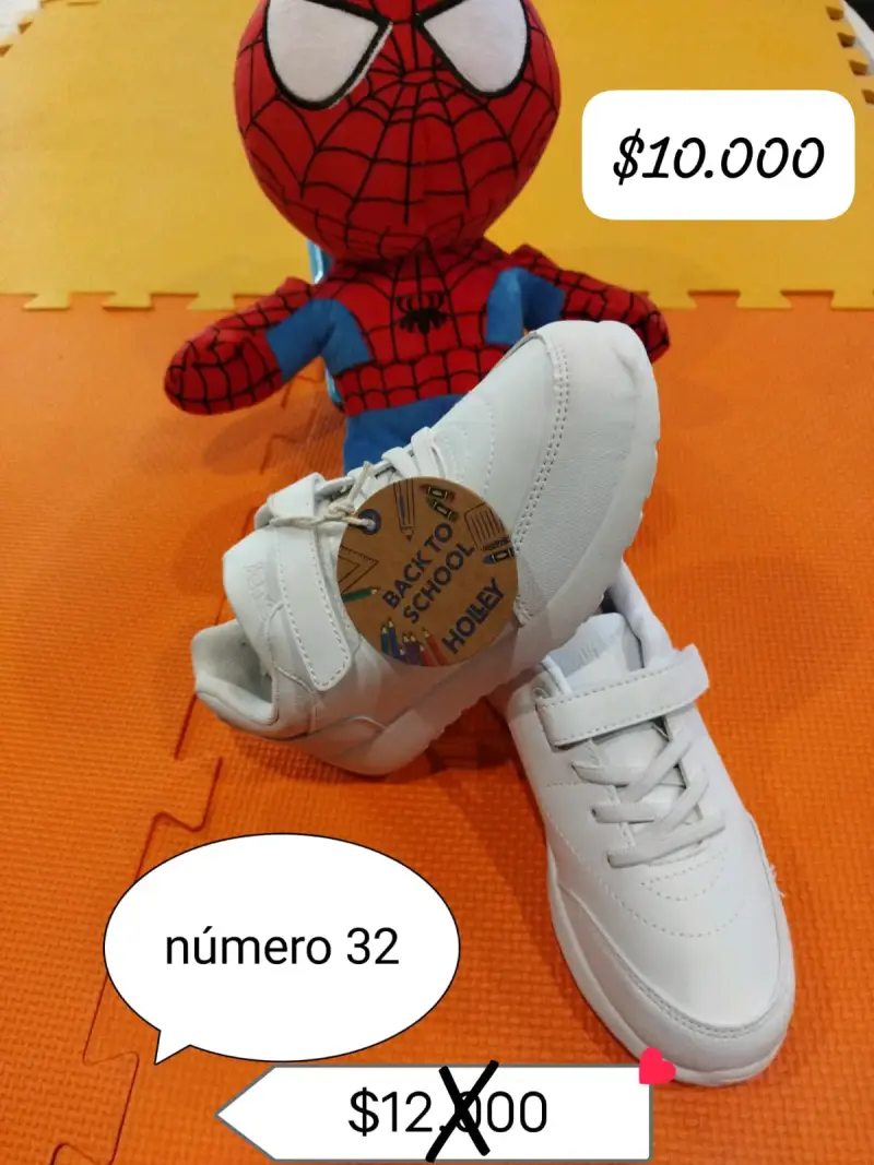 Zapatillas nuevas talla 32