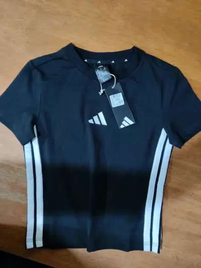 Polera negra con rayas Adidas - miniatura 1