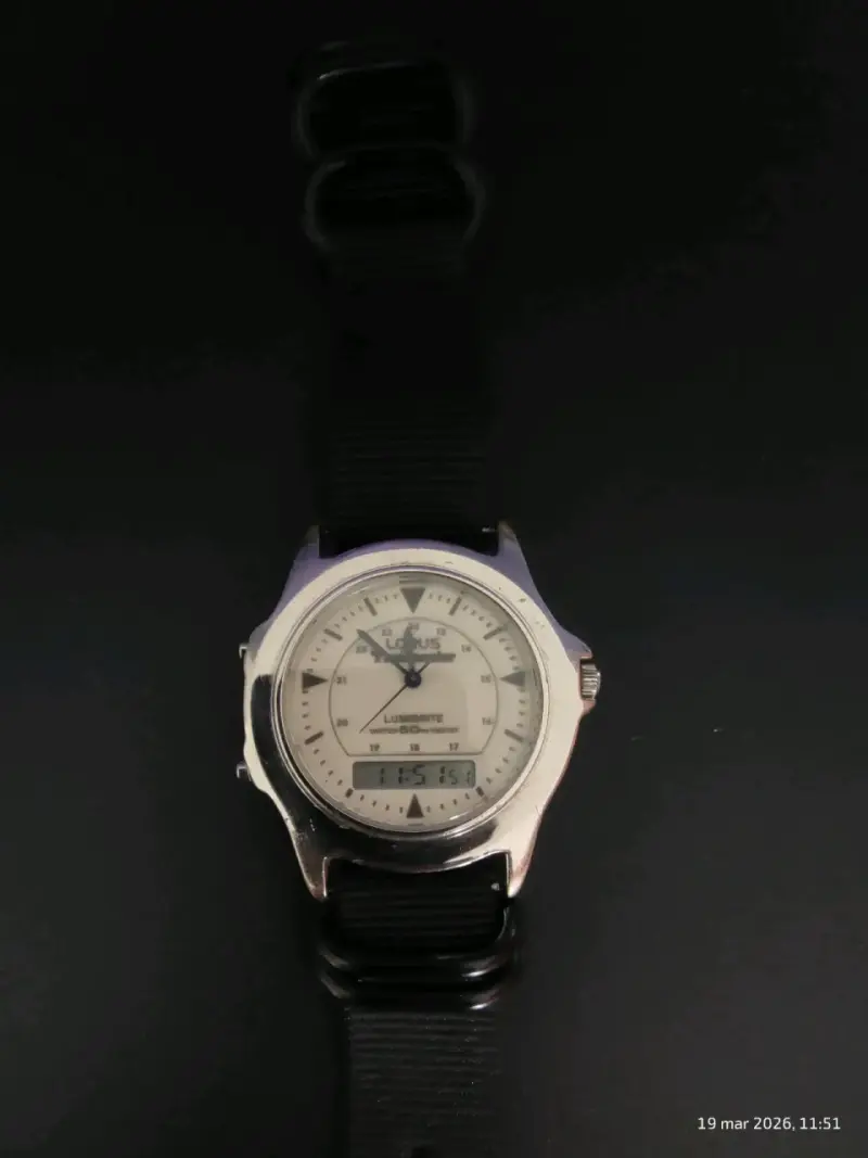 Reloj analógico Lorus blanco - 1