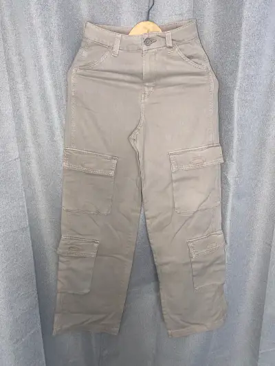 Pantalón cargo beige - miniatura 1