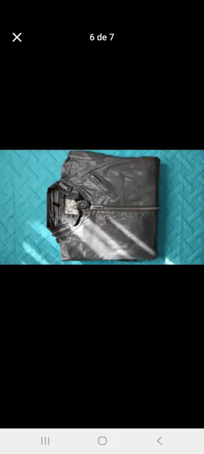 Chaqueta de cuero negra - miniatura 3