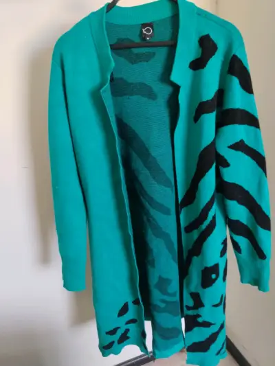 Cardigan largo verde con estampado Marca IO - miniatura 2