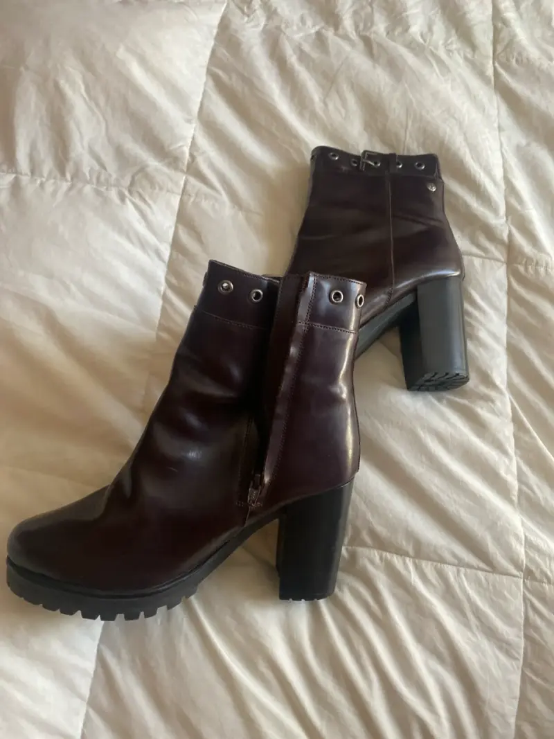 Botines de cuero con taco grueso - 2