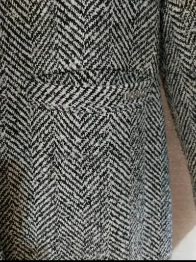 Abrigo gris estilo tweed - miniatura 3