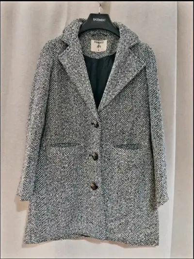 Abrigo gris estilo tweed - miniatura 4