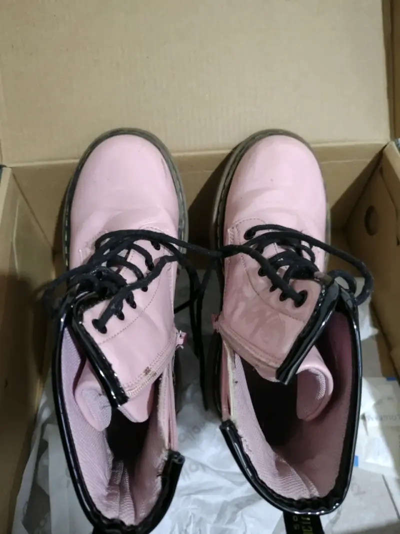 Botas rosadas de charol - 3