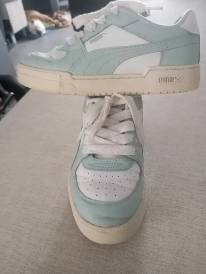 Zapatillas deportivas color menta