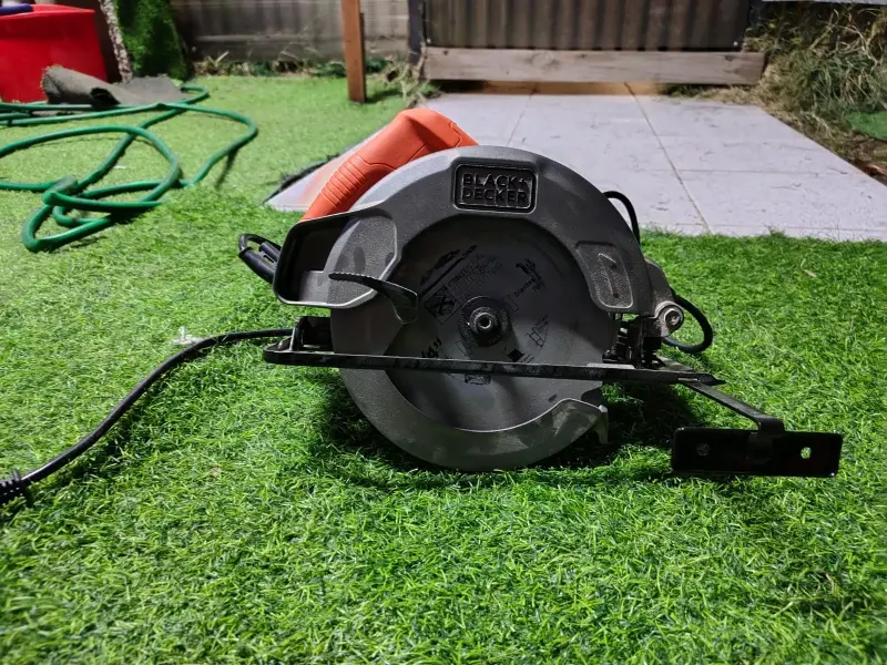Sierra circular Black+Decker naranja - 2
