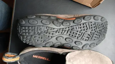 Zapatos Merrell de trekking - miniatura 1
