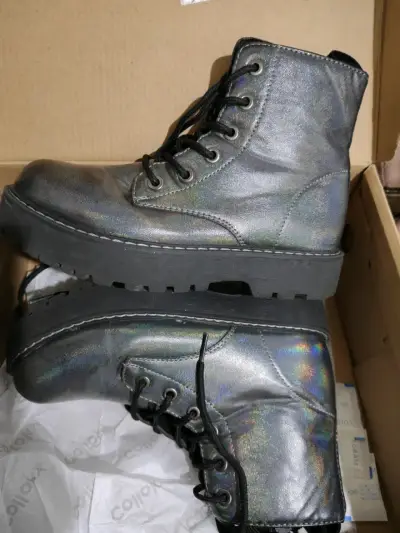 Botines plateados holográficos - miniatura 1