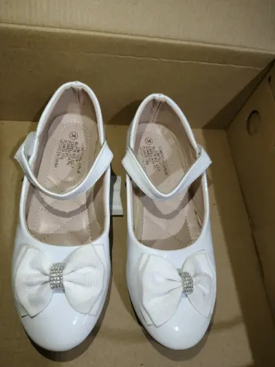 Zapatos blancos con moño para niña - miniatura 1