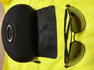 Gafas de sol negras estilo aviador - miniatura 5