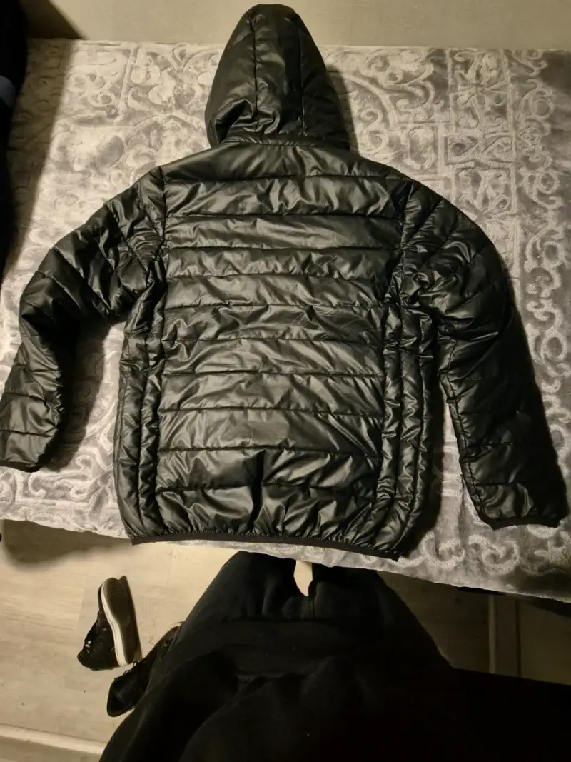 Chaqueta deportiva negra con capucha adidas - 2