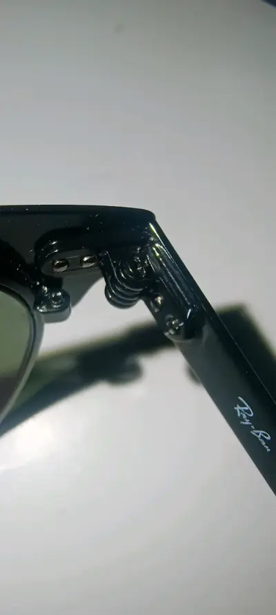 Gafas de sol negras - miniatura 1