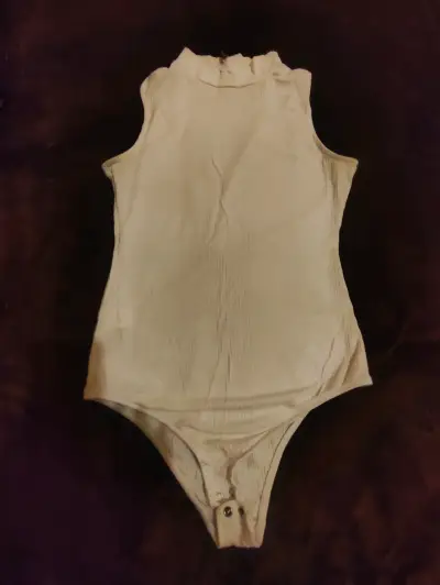 Body sin mangas color beige - miniatura 1
