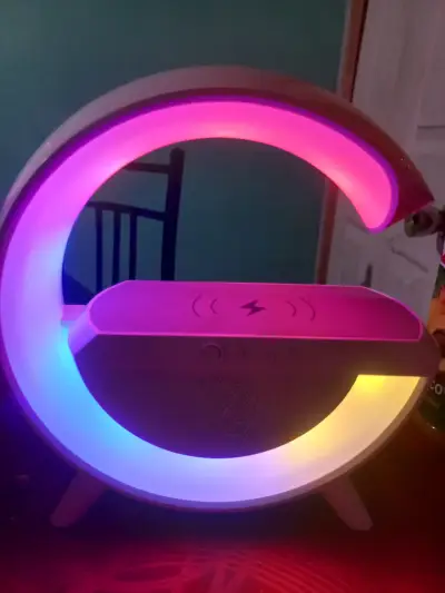 Lámpara LED con base de carga - miniatura 1