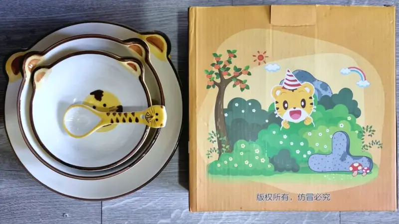 Juego de vajilla infantil de cerámica