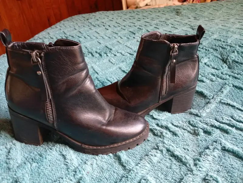 Botines negros de cuero - 2