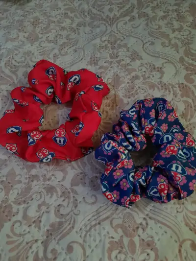 scrunchies de la universidad de chile - miniatura 1
