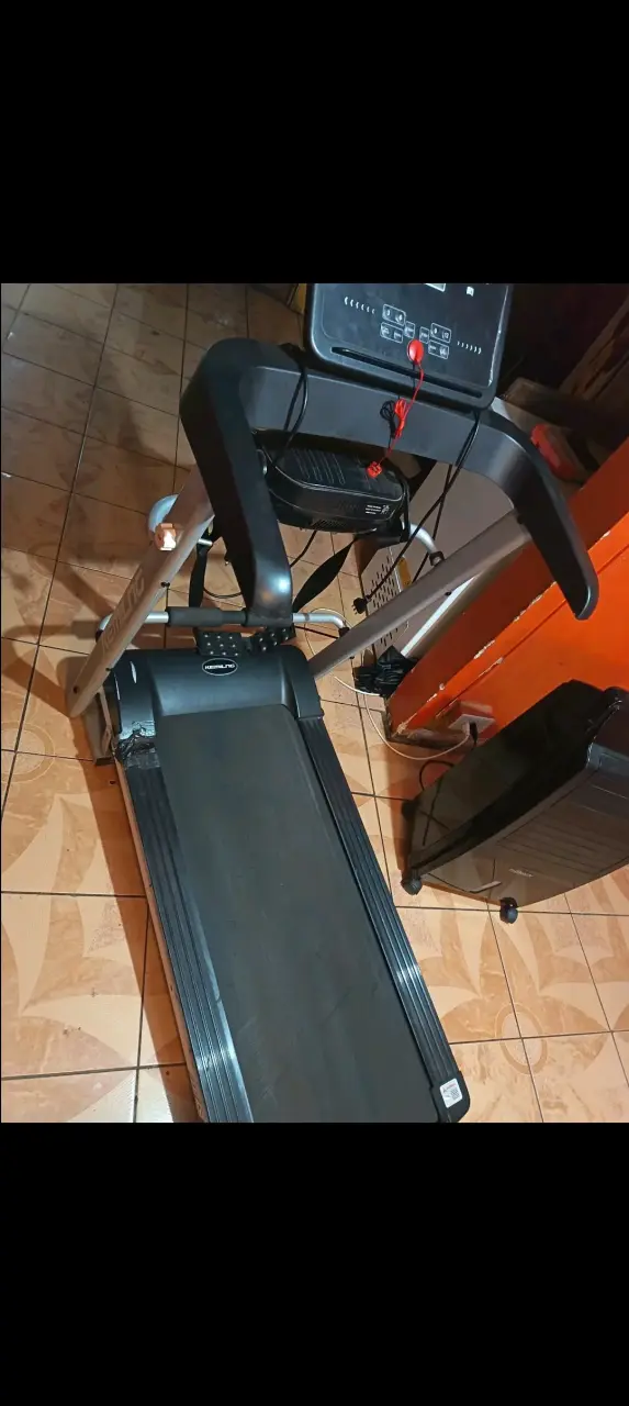 Caminadora eléctrica Kettler negra - 1
