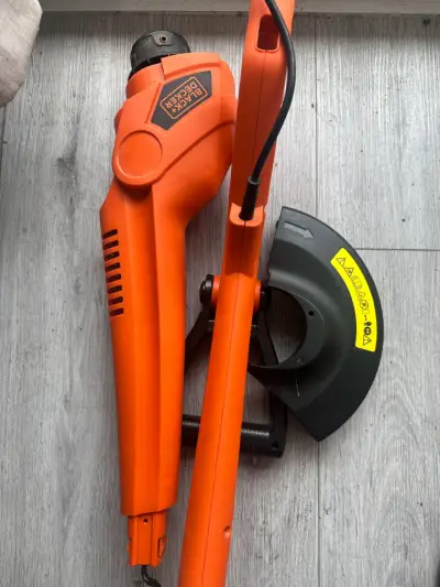 Cortadora de césped Black+Decker - miniatura 1