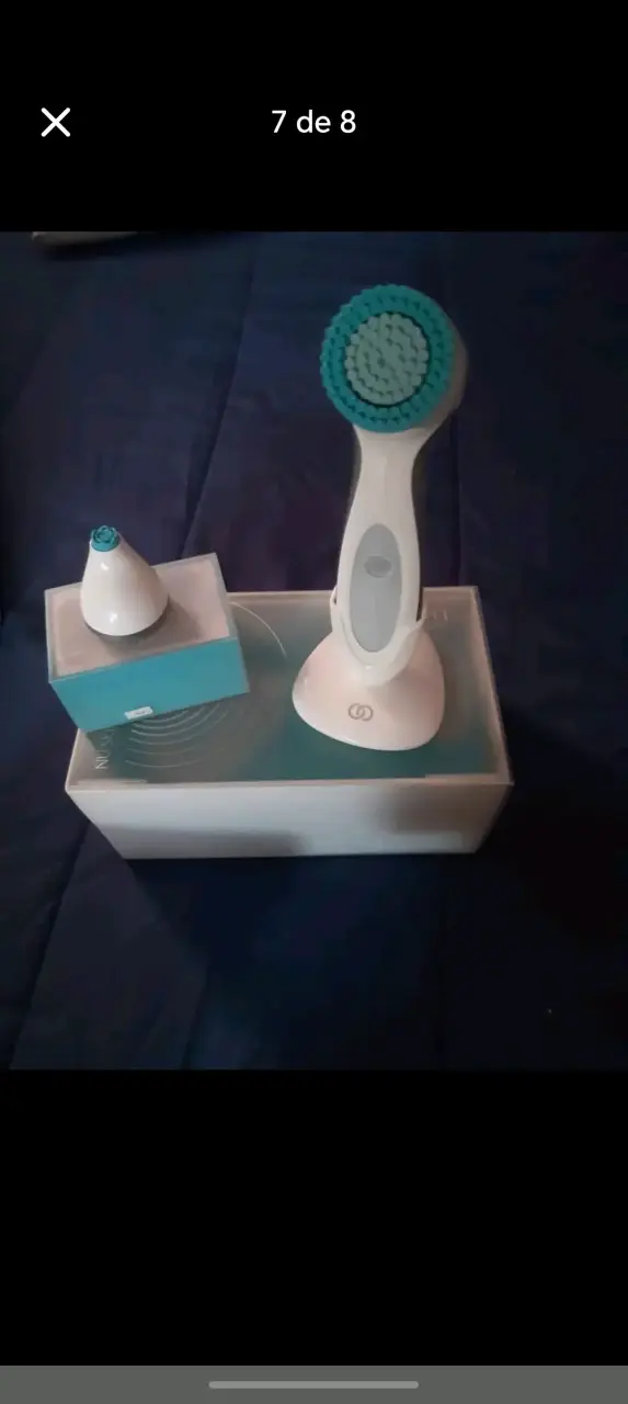 Cepillo facial eléctrico