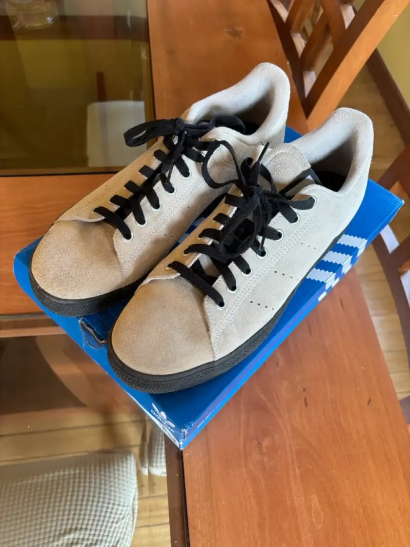 Zapatillas Adidas Stan Smith beige gamuza - 2