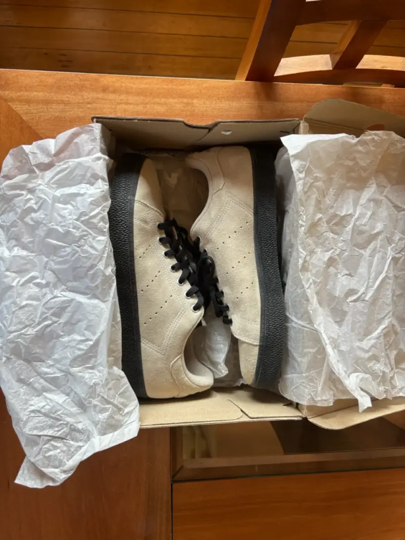 Zapatillas Adidas Stan Smith beige gamuza - 6