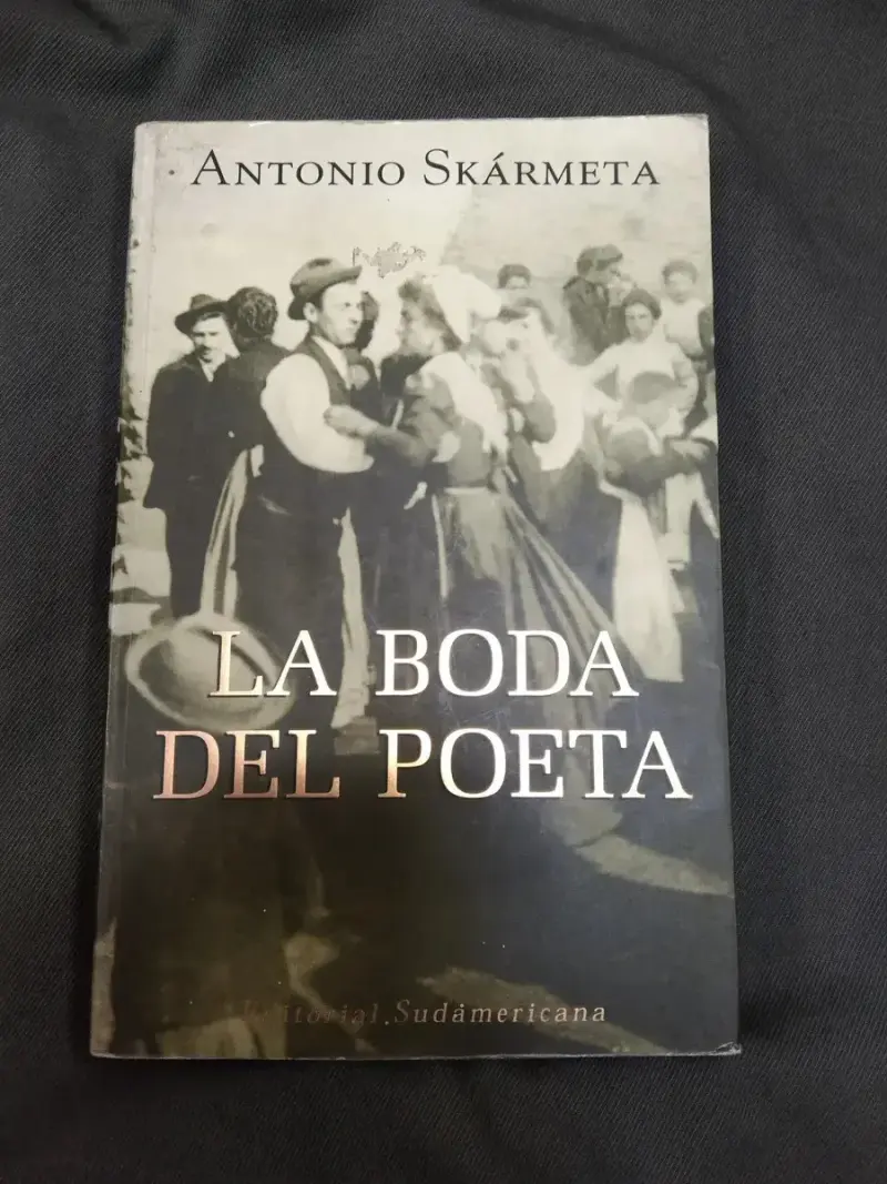 Libro La Boda Del Poeta De Antonio Skarmeta. - 2