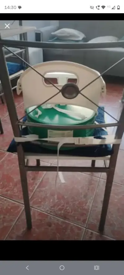 Silla alta para bebé blanca - miniatura 4