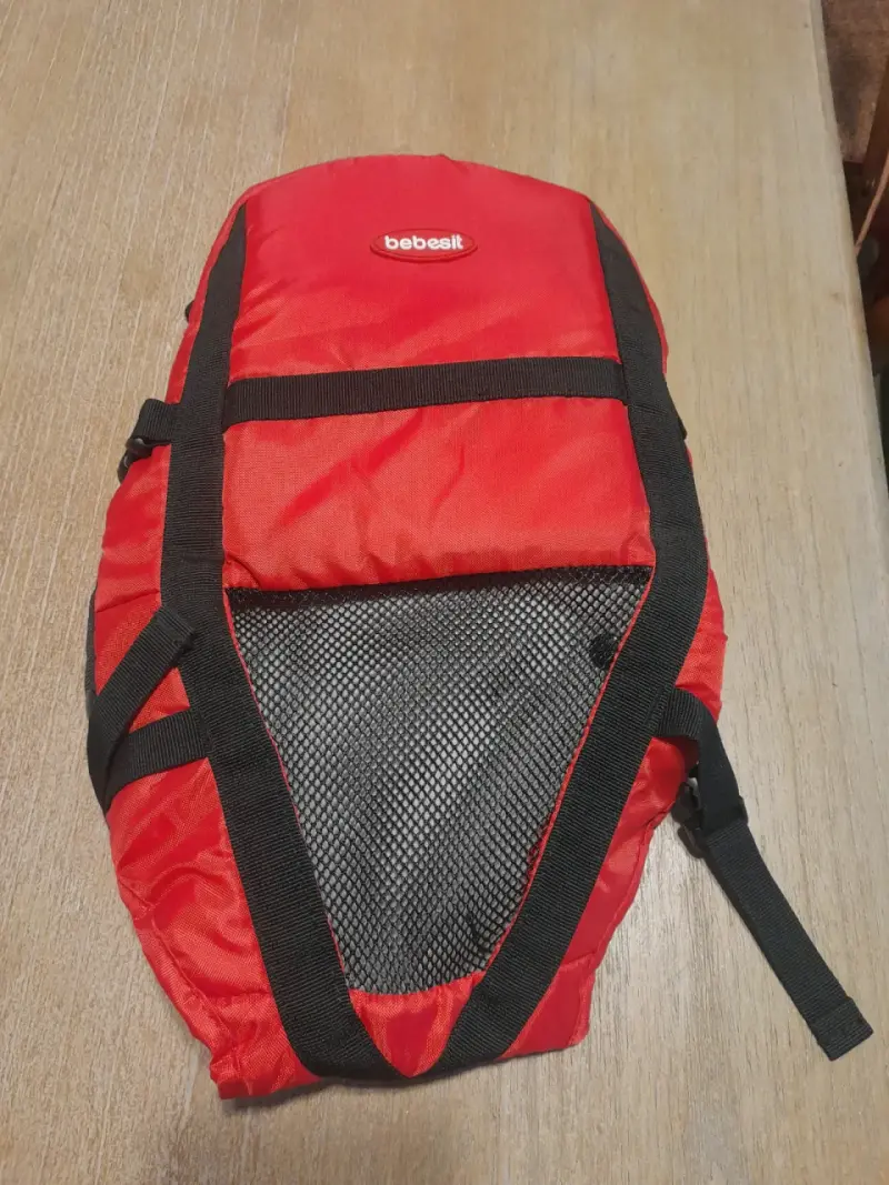Mochila porta bebé roja Bebesit - 3