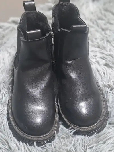 Botines negros de cuero - miniatura 2
