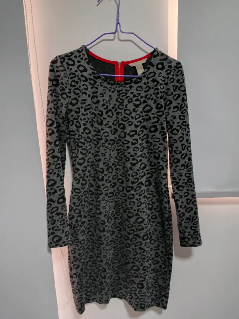 Vestido de leopardo gris con negro - 1