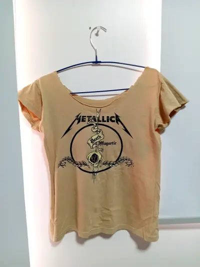 Polera beige Metallica Death Magnetic - miniatura 1