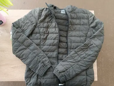 Chaqueta acolchada gris - miniatura 2