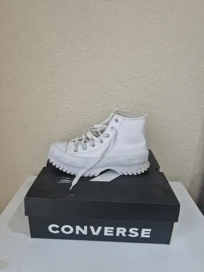 Zapatillas blancas altas - miniatura 1