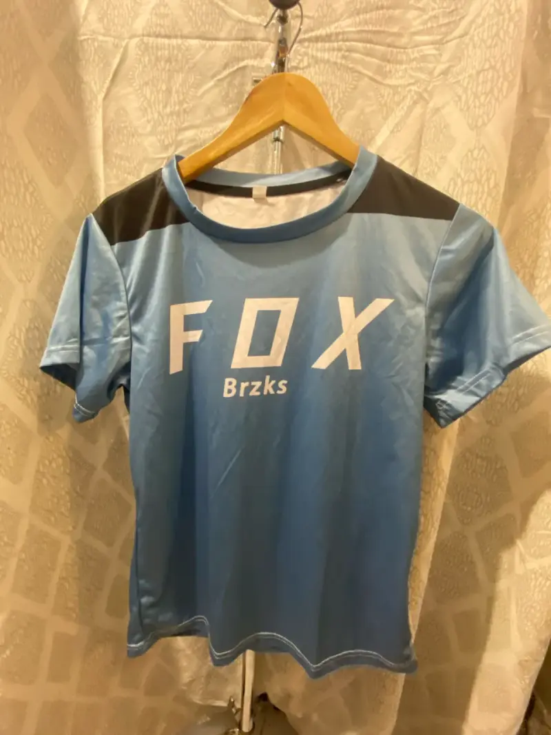 Polera deportiva celeste FOX mujer talla S. - 1
