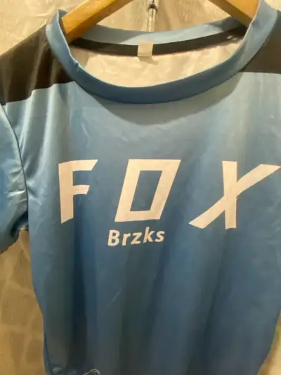 Polera deportiva celeste FOX mujer talla S. - miniatura 2
