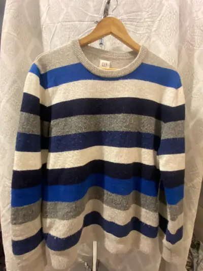 Suéter GAP rayado multicolor talla M. - miniatura 1