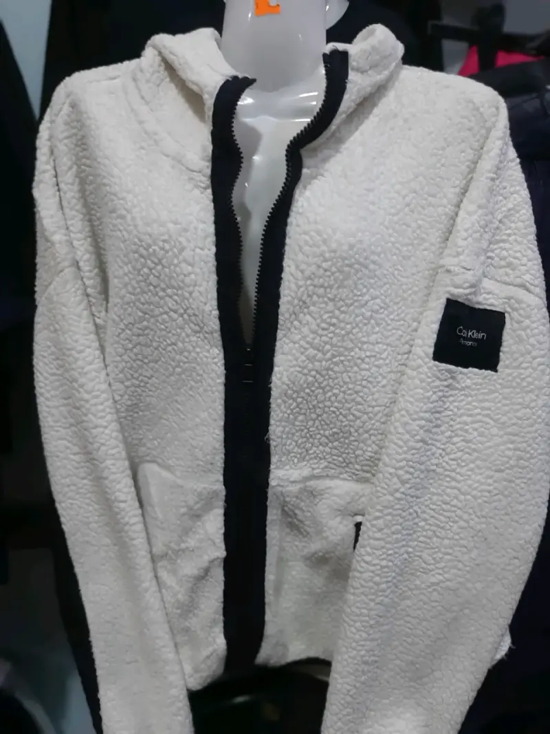 Chaqueta Calvin Klein blanca - 1